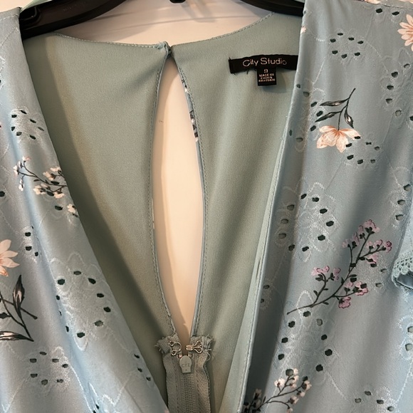 Ladies size 9 dress - Picture 4 of 4